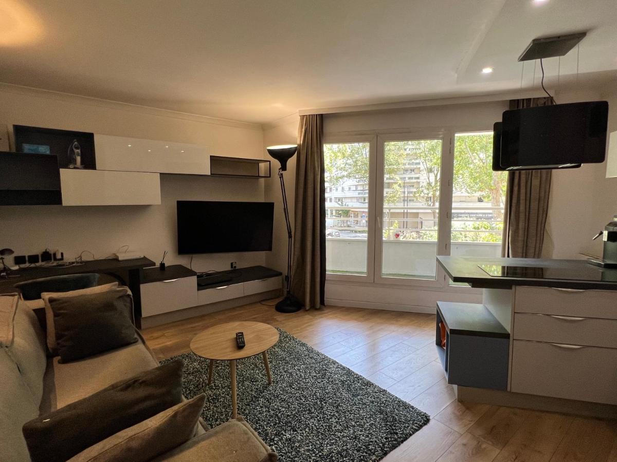 Appartement T2 / La Defense Courbevoie Exteriör bild